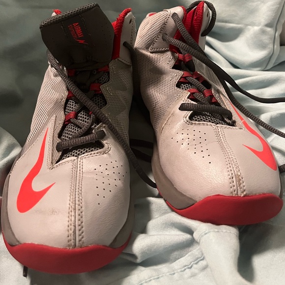 Nike Air Max Stutter Step 2 size 4Y - Picture 8 of 9